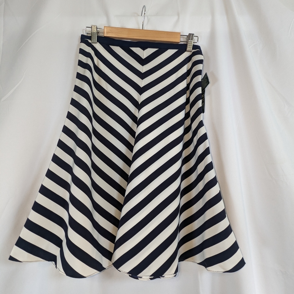 Lauren 100% silk skirt sz10 NWT